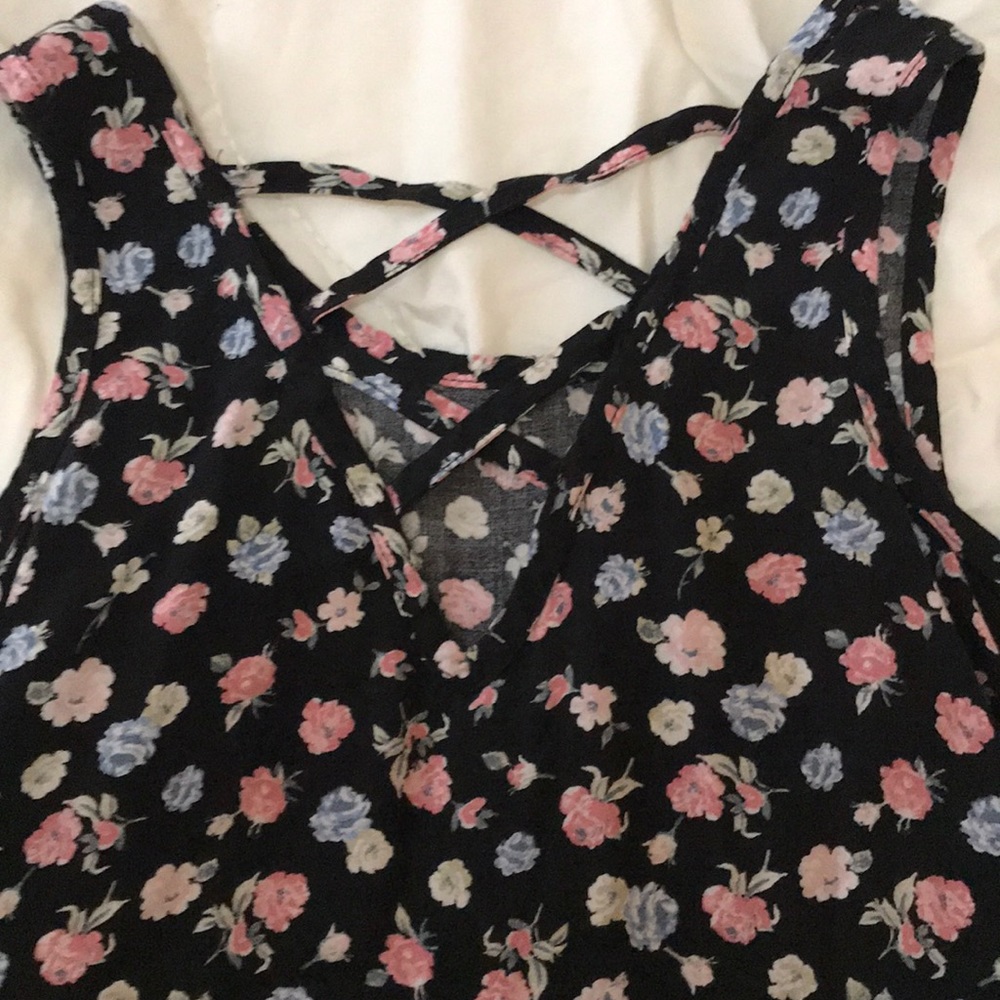Girls Jumper!! - Picture 2 of 2